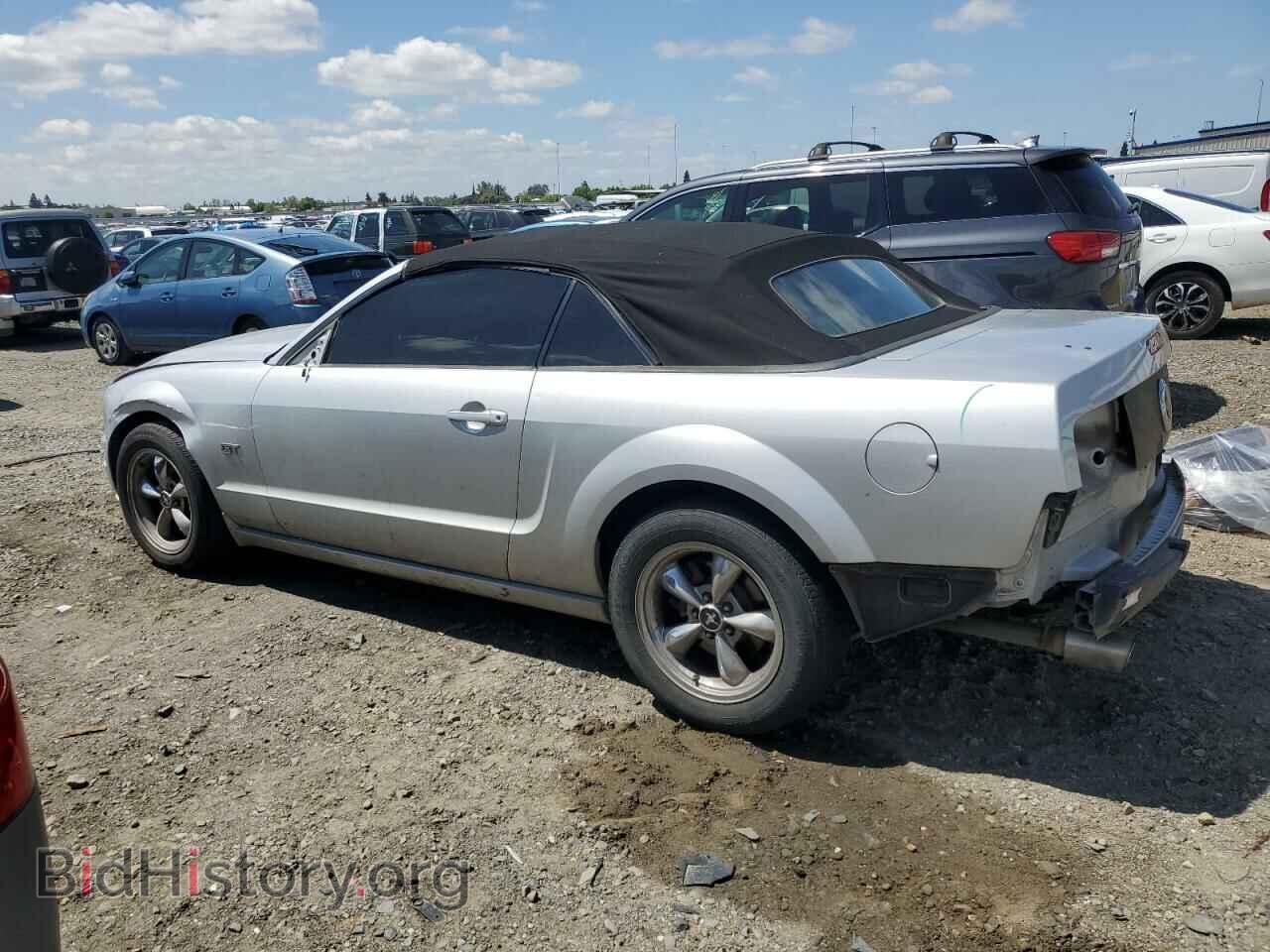 2005 FORD MUSTANG - VIN: 1ZVHT85H855227287 - Фото 2