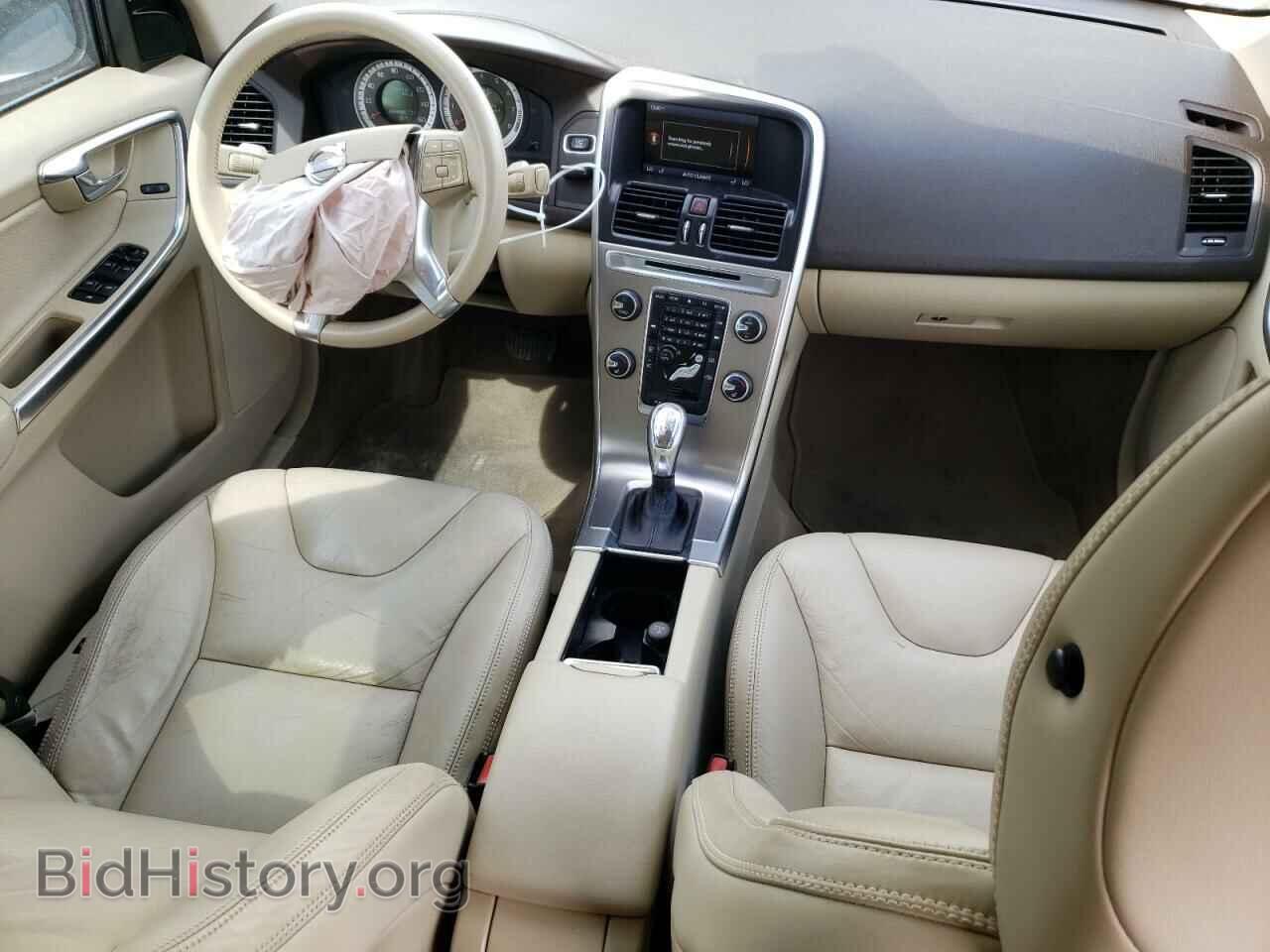 2013 VOLVO XC60 - VIN: YV4952DL2D2448207 - Фото 8