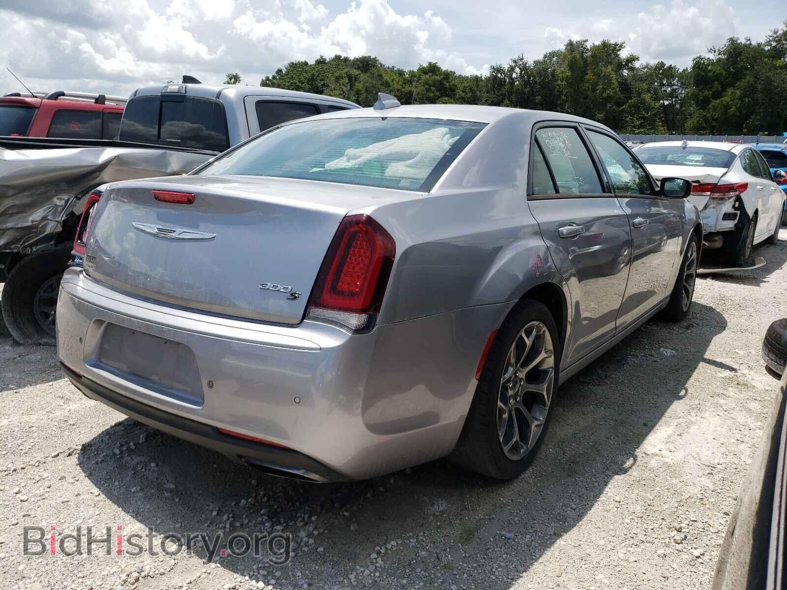 2018 CHRYSLER 300 - VIN: 2C3CCABG7JH269750 - Фото 4