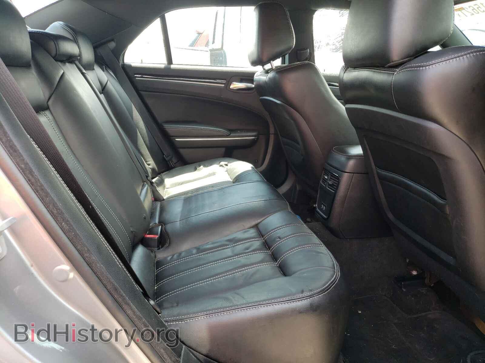 2018 CHRYSLER 300 - VIN: 2C3CCABG7JH269750 - Фото 6