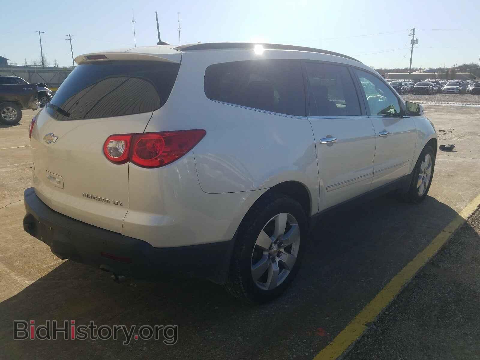 2012 CHEVROLET TRAVERSE - VIN: 1GNKVLED7CJ311678 - Фото 4