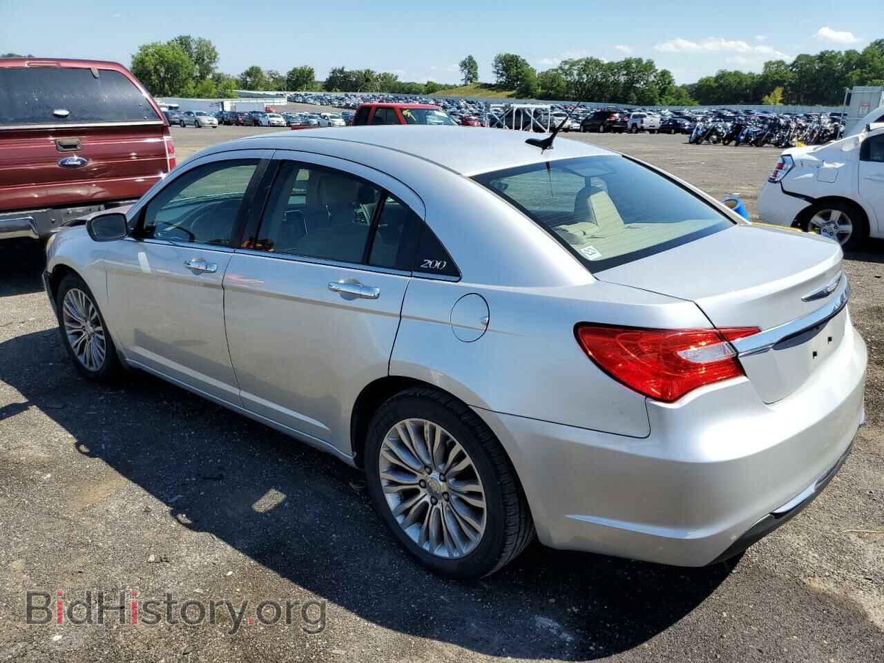 2011 CHRYSLER 200 - VIN: 1C3BC2FG6BN503557 - Фото 3