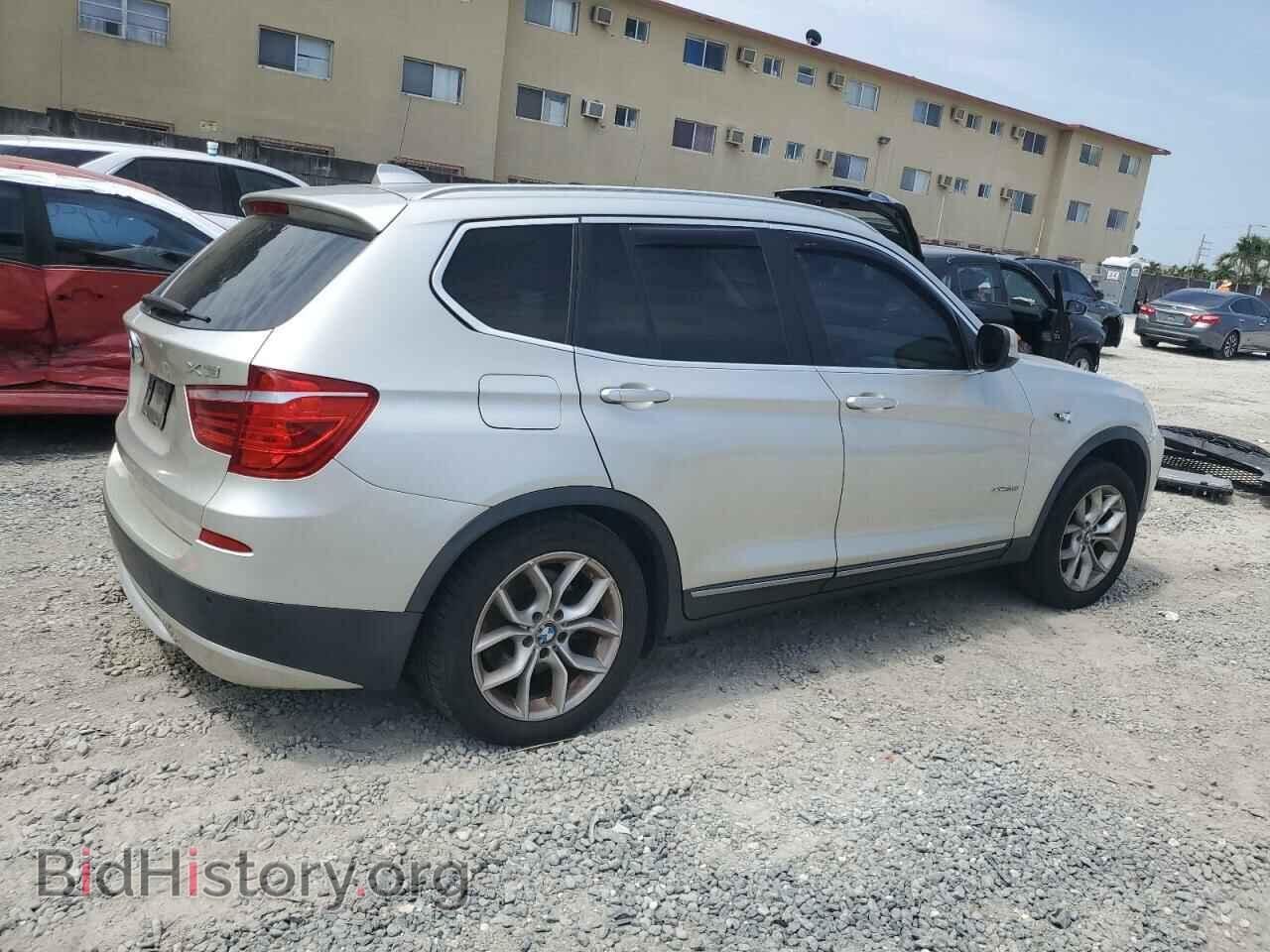 2011 BMW X3 - VIN: 5UXWX7C55BL735501 - Фото 3