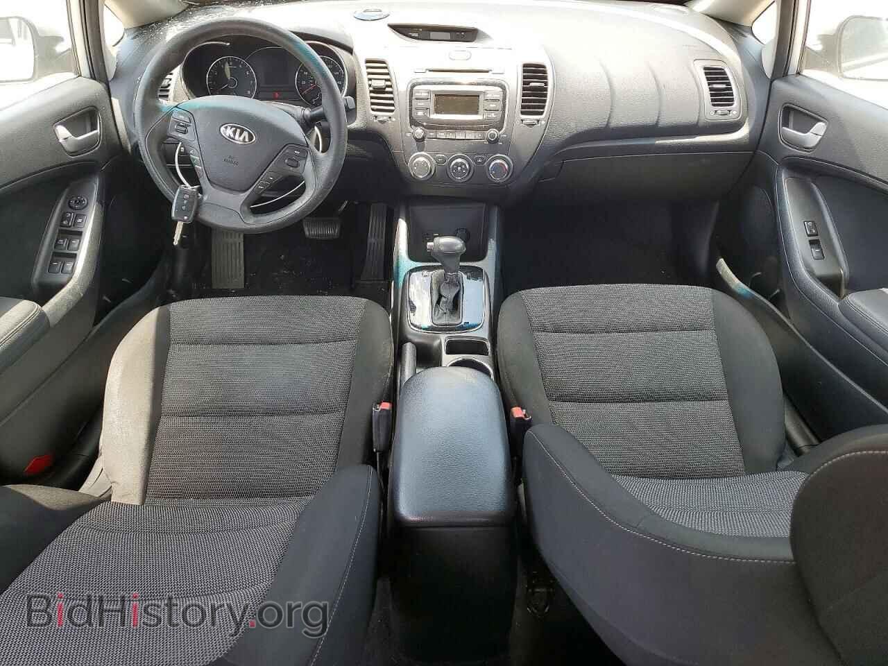 2017 KIA FORTE - VIN: 3KPFK4A77HE077295 - Photo 8