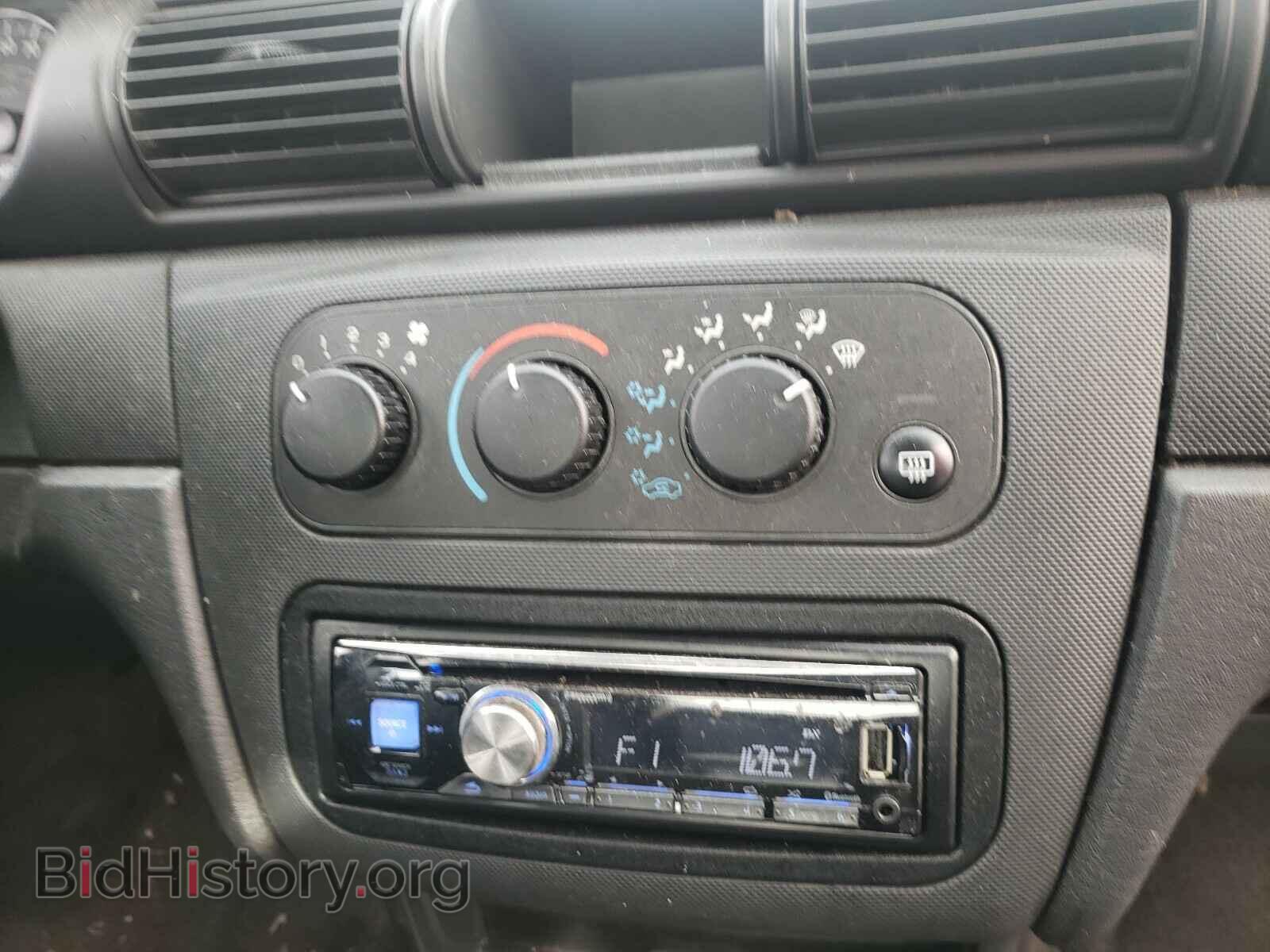 2004 CHRYSLER SEBRING - VIN: 1C3EL46J24N416715 - Фото 9