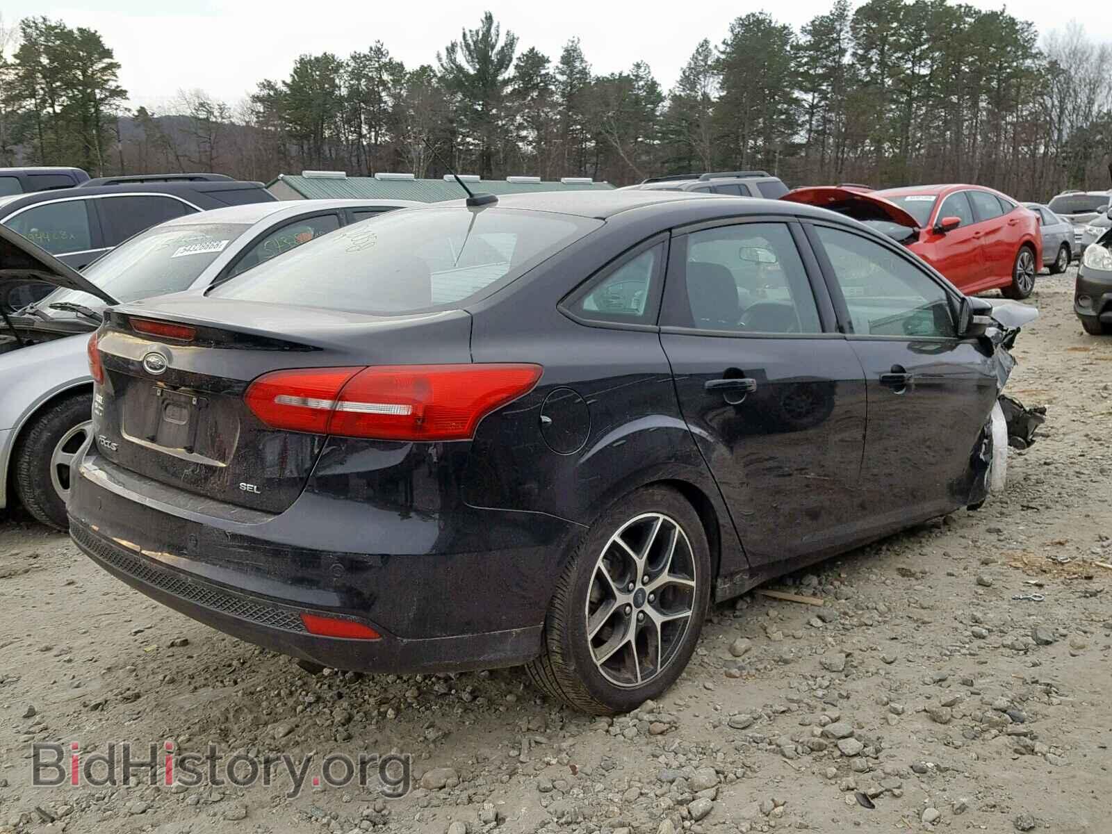 2017 FORD FOCUS - VIN: 1FADP3H2XHL240323 - Фото 4