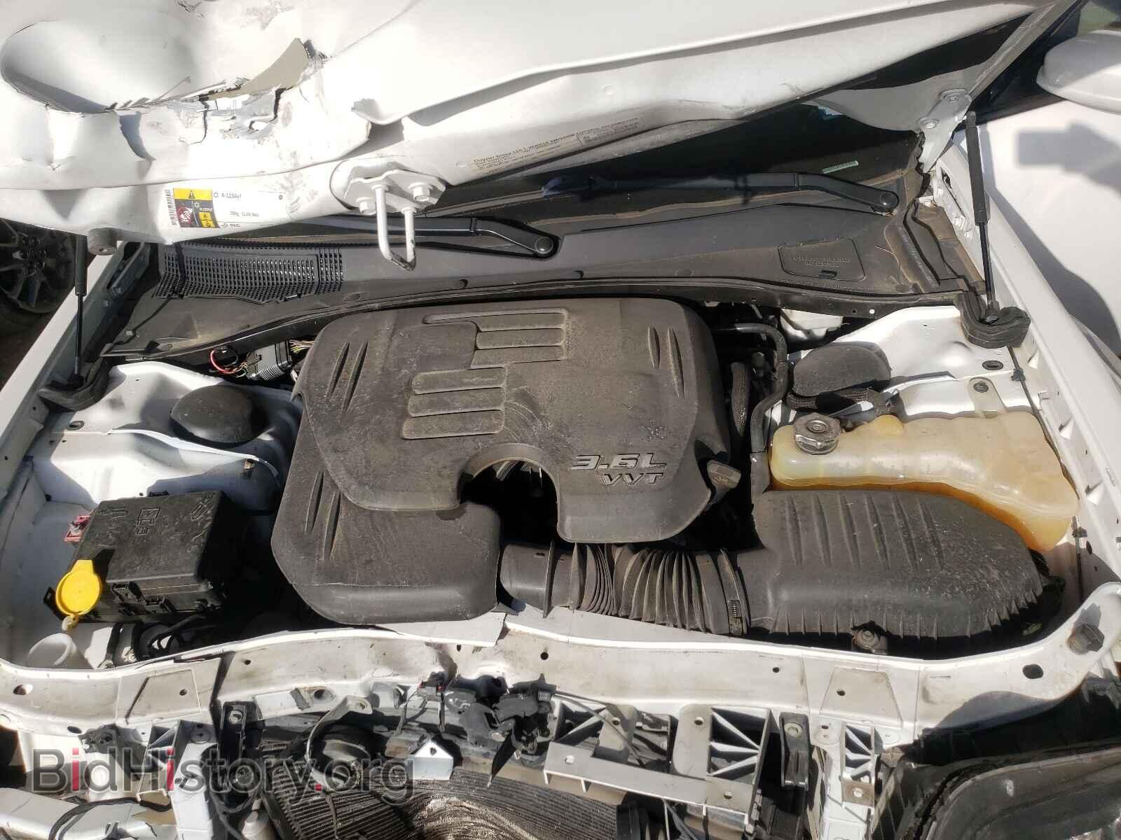 2014 CHRYSLER 300 - VIN: 2C3CCABG6EH323738 - Фото 7
