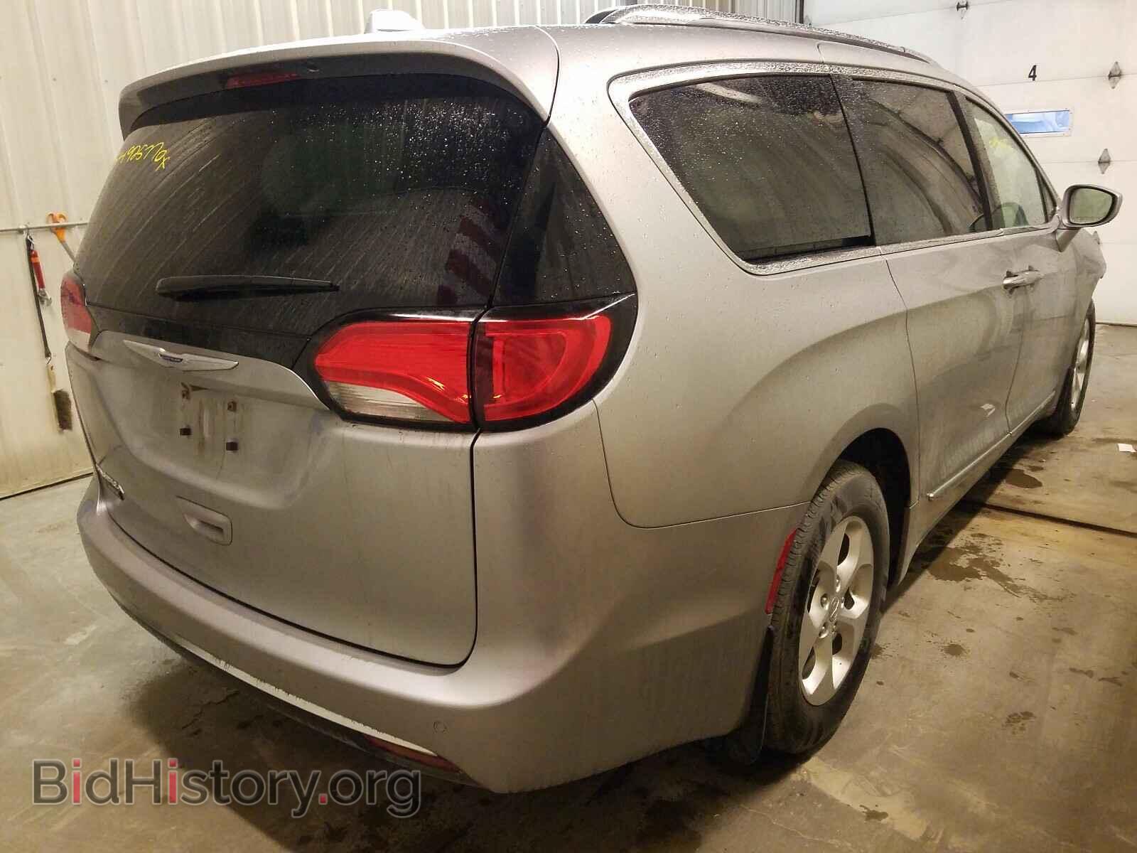 2017 CHRYSLER PACIFICA - VIN: 2C4RC1EG7HR810902 - Фото 4