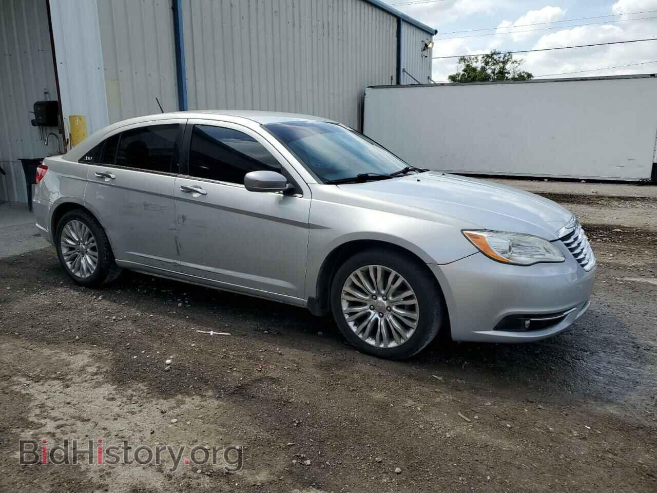 2011 CHRYSLER 200 - VIN: 1C3BC2FG9BN619335 - Фото 4