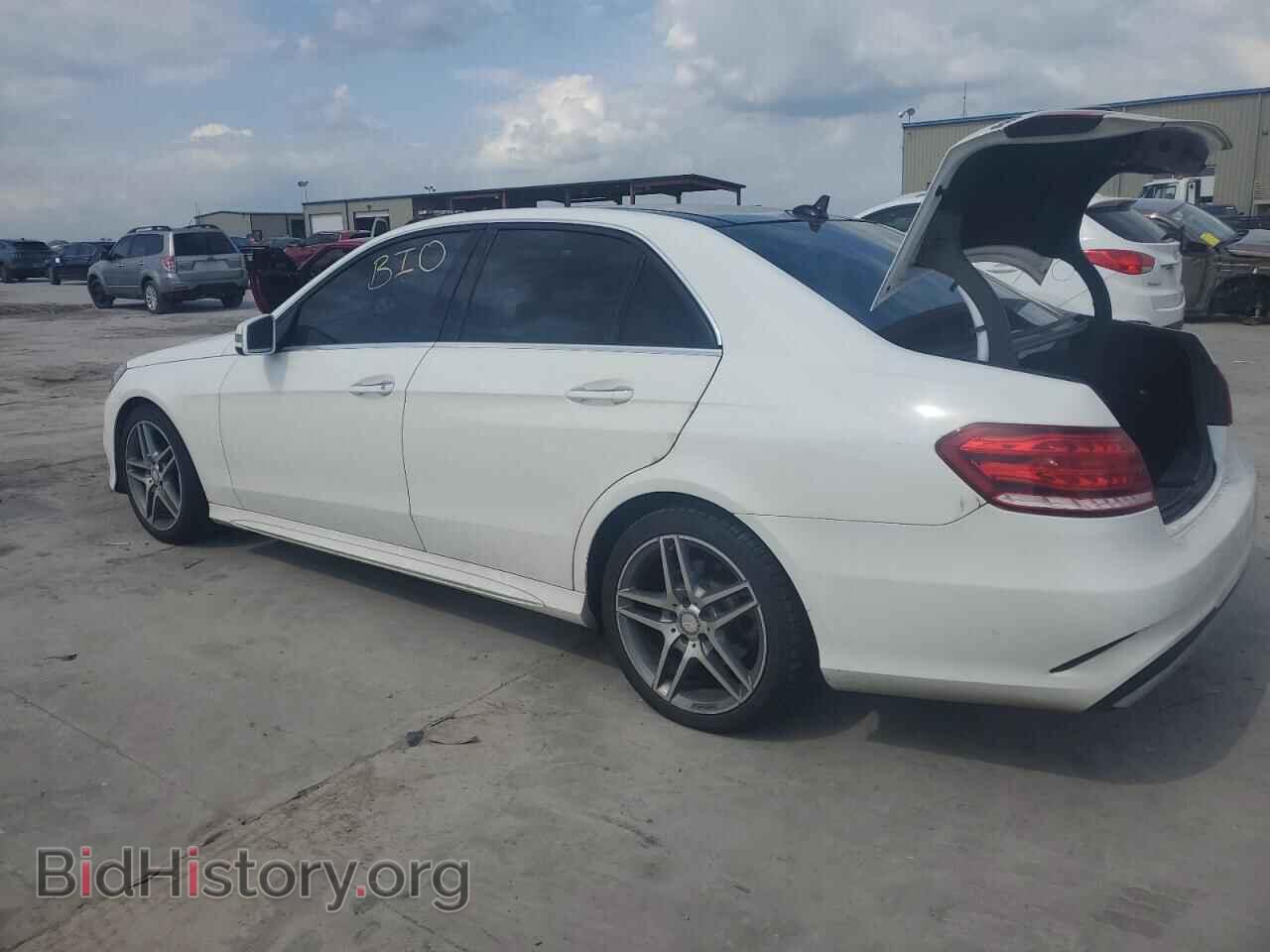 2014 MERCEDES-BENZ E-CLASS - VIN: WDDHF5KB5EB011560 - Фото 2
