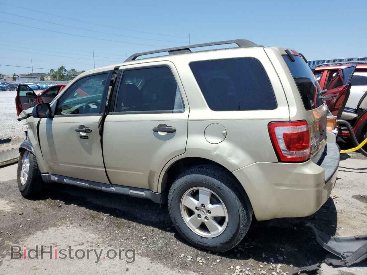 2011 FORD ESCAPE - VIN: 1FMCU0D75BKB44056 - Фото 2