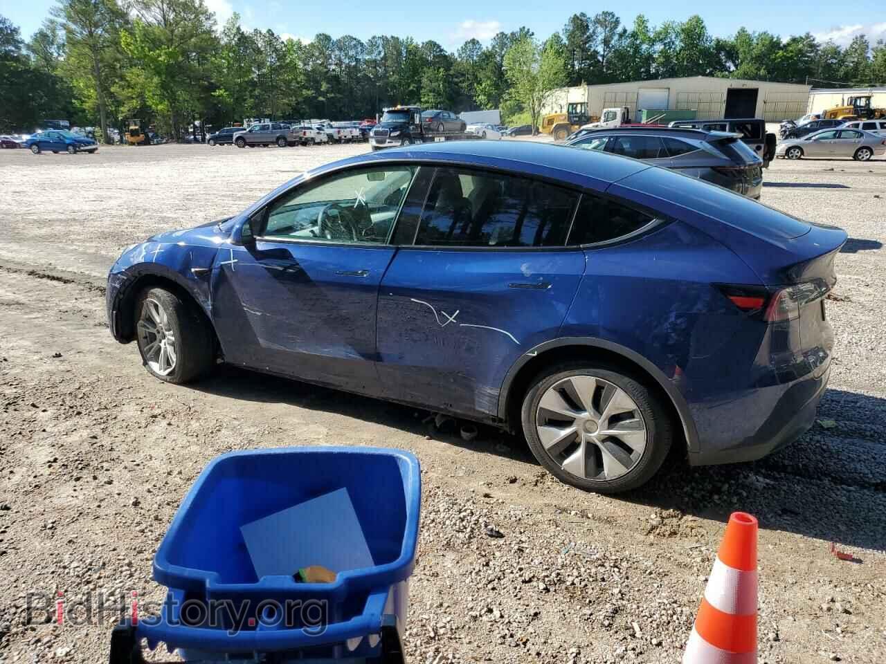 2023 TESLA MODEL Y - VIN: 7SAYGAEEXPF646783 - Фото 2