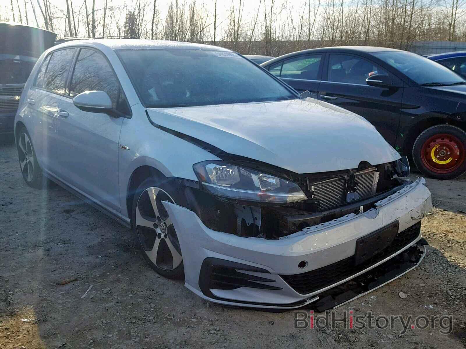 Photo 3VW547AU6JM254568 - VOLKSWAGEN GTI 2018