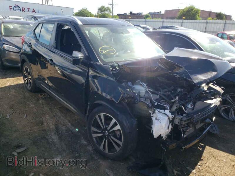 2019 Nissan KICKS Kicks S (VIN 3N1CP5CU3KL568661) — photo 1 of 10, Copart, damage: front end