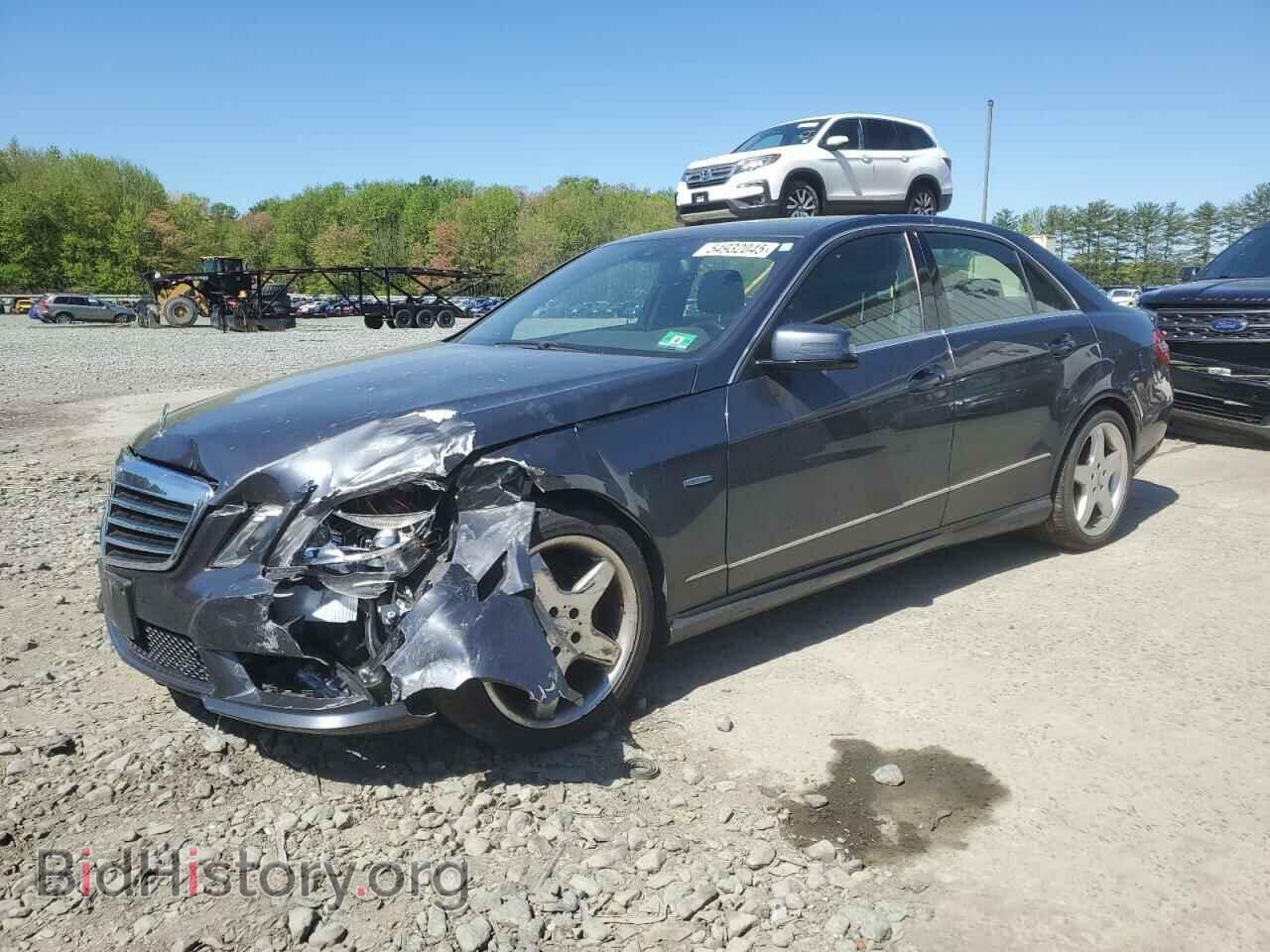 Photo WDDHF8JB8CA611298 - MERCEDES-BENZ E-CLASS 2012