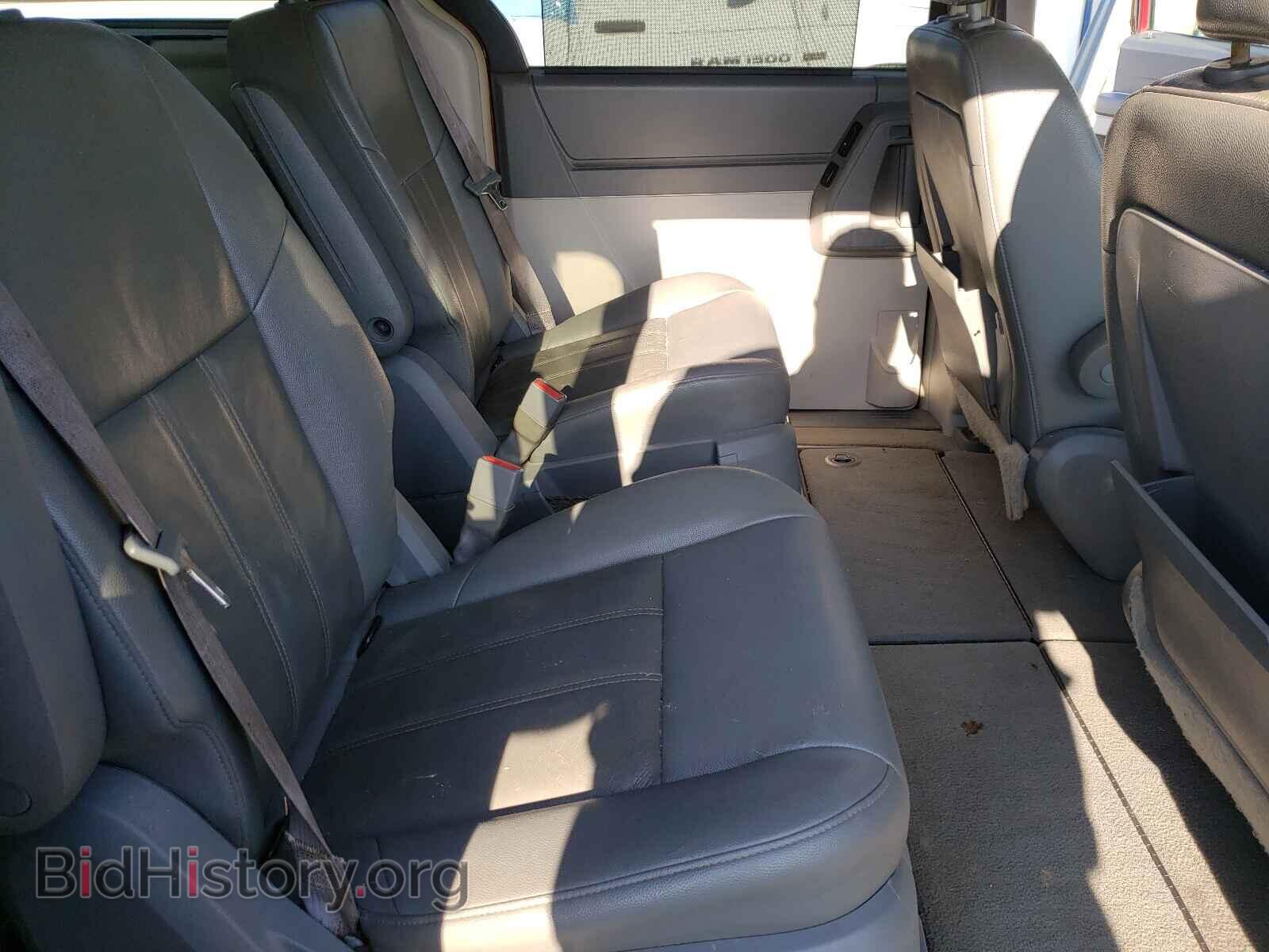 2008 CHRYSLER MINIVAN - VIN: 2A8HR54P58R684485 - Фото 6