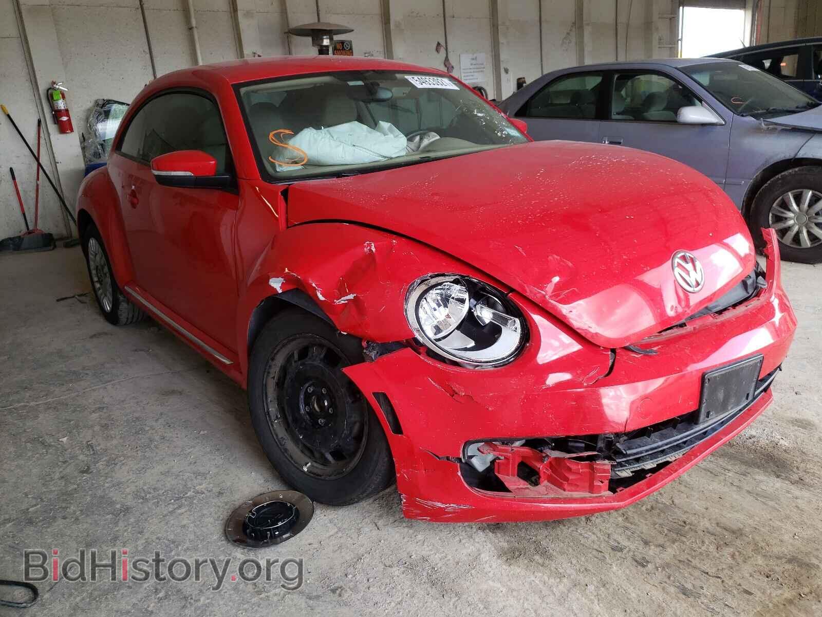 Photo 3VWJ07ATXEM657458 - VOLKSWAGEN BEETLE 2014