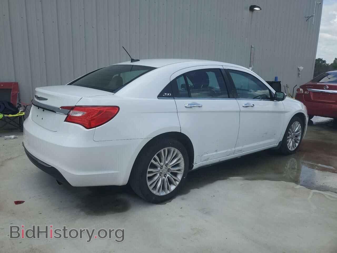 2011 CHRYSLER 200 - VIN: 1C3BC2FB0BN548370 - Фото 3