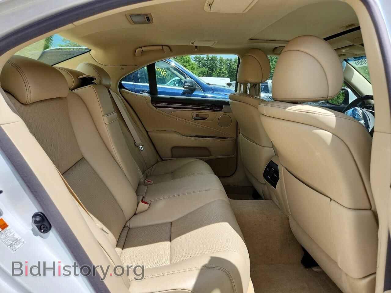 2017 LEXUS LS460 - VIN: JTHBL5EF4H5144884 - Photo 10