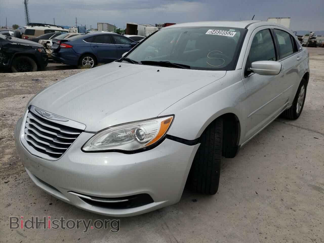 2012 CHRYSLER 200 - VIN: 1C3CCBBG4CN316605 - Фото 2