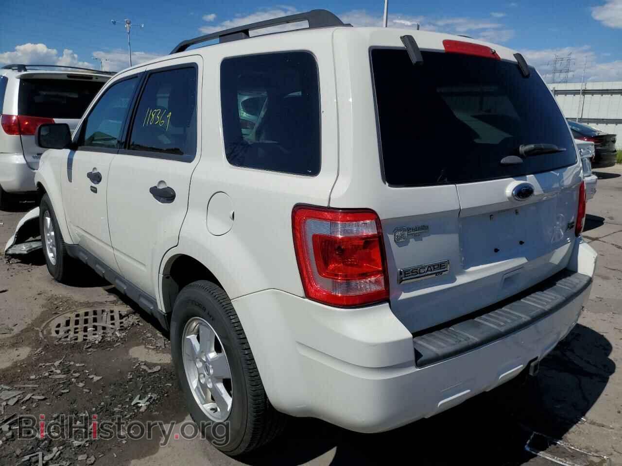 2011 FORD ESCAPE - VIN: 1FMCU9DG9BKB72768 - Фото 3