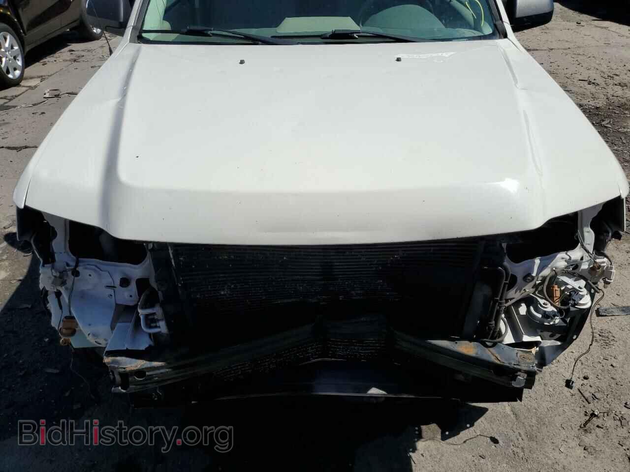 2011 FORD ESCAPE - VIN: 1FMCU9DG9BKB72768 - Фото 9
