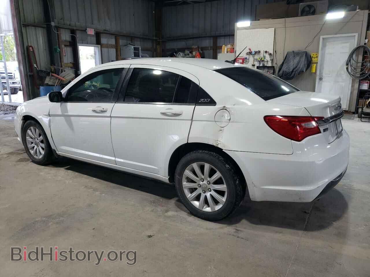 2013 CHRYSLER 200 - VIN: 1C3CCBBG5DN531847 - Фото 2