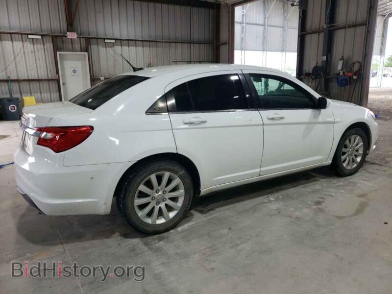 2013 Chrysler 200 (VIN 1C3CCBBG5DN531847) — фото 3 из 12