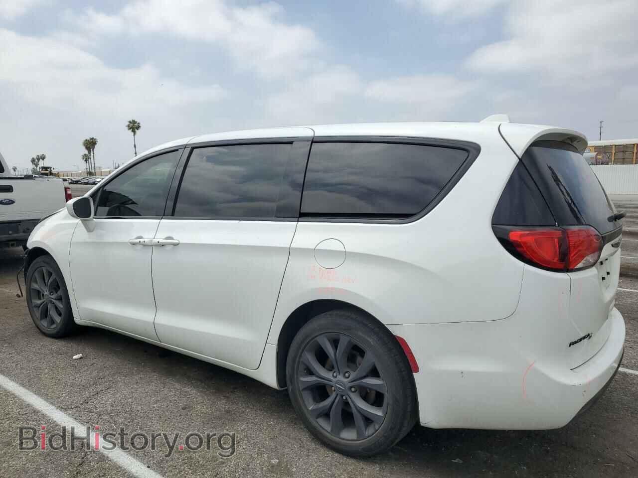 2019 CHRYSLER PACIFICA - VIN: 2C4RC1FG4KR738577 - Фото 2