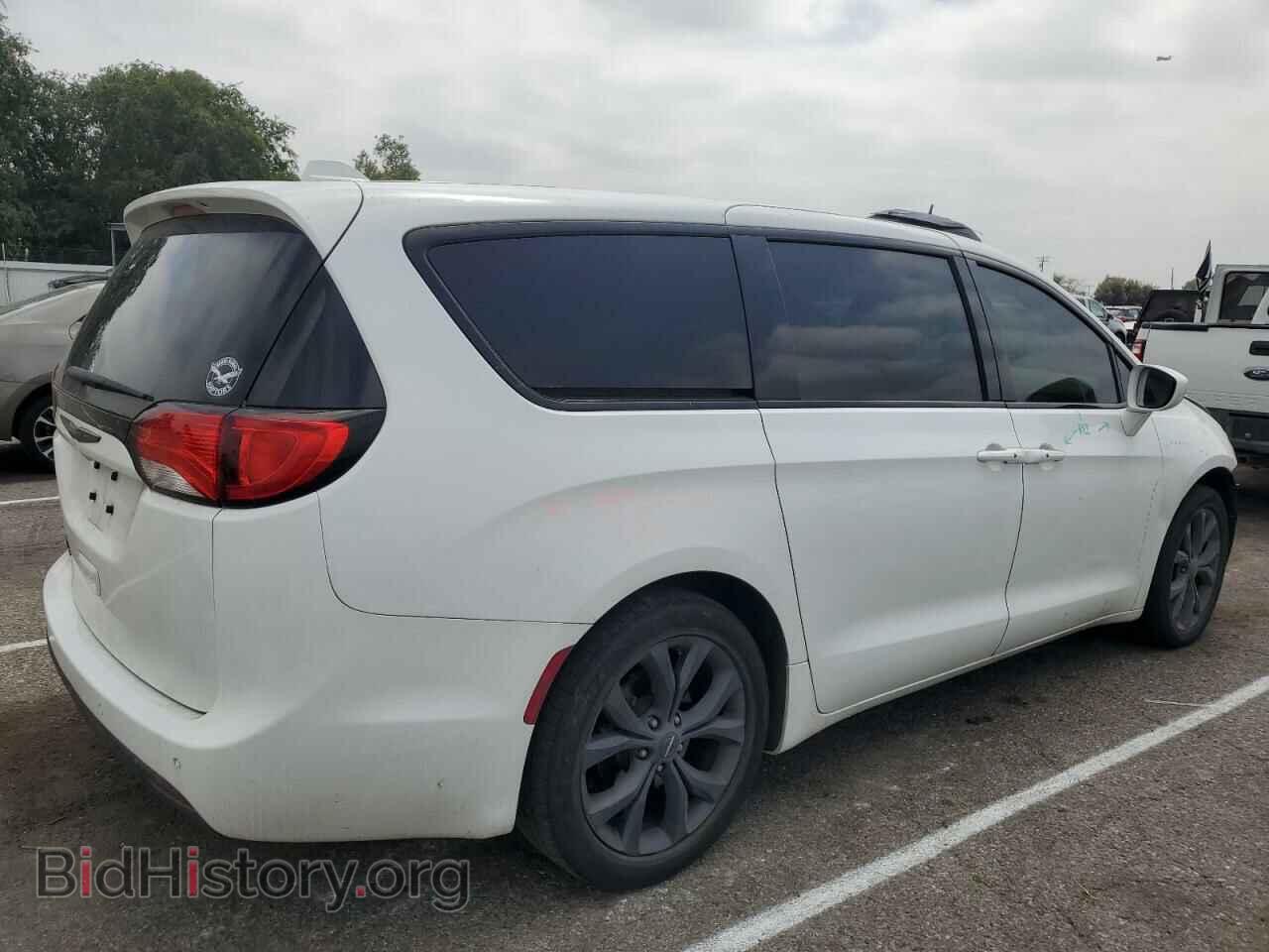 2019 CHRYSLER PACIFICA - VIN: 2C4RC1FG4KR738577 - Фото 3
