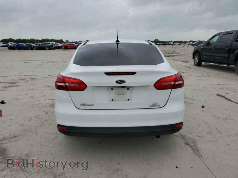 2015 Ford FOCUS (VIN 1FADP3F26FL351077) — фото 6 из 12
