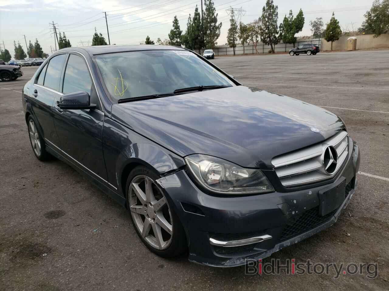 Photo WDDGF4HB9DR268319 - MERCEDES-BENZ C-CLASS 2013