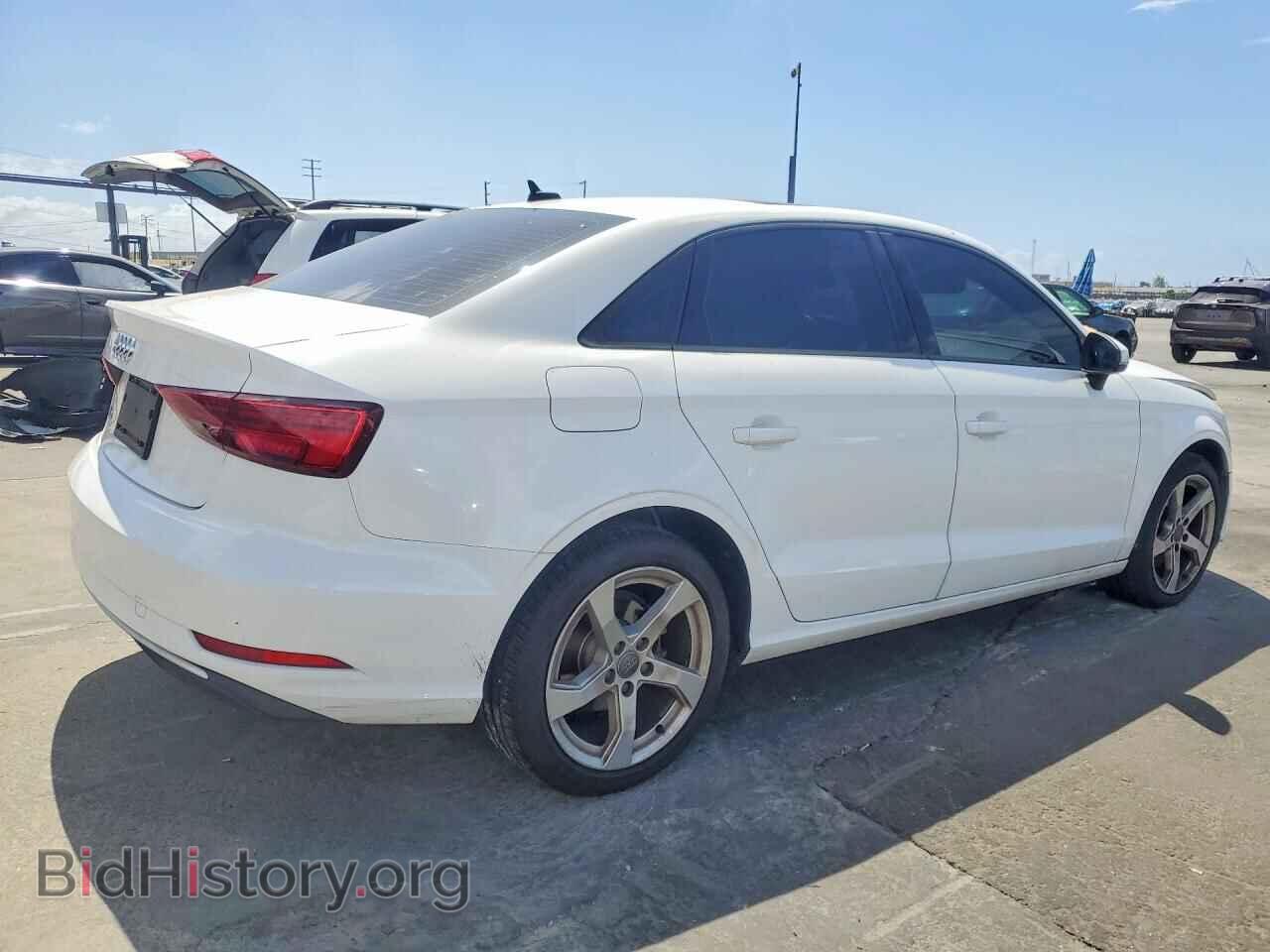 2019 AUDI A3 - VIN: WAUAUGFF0K1012124 - Фото 3