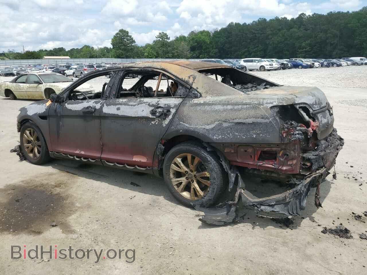 2010 FORD TAURUS - VIN: 1FAHP2EW4AG137481 - Фото 2
