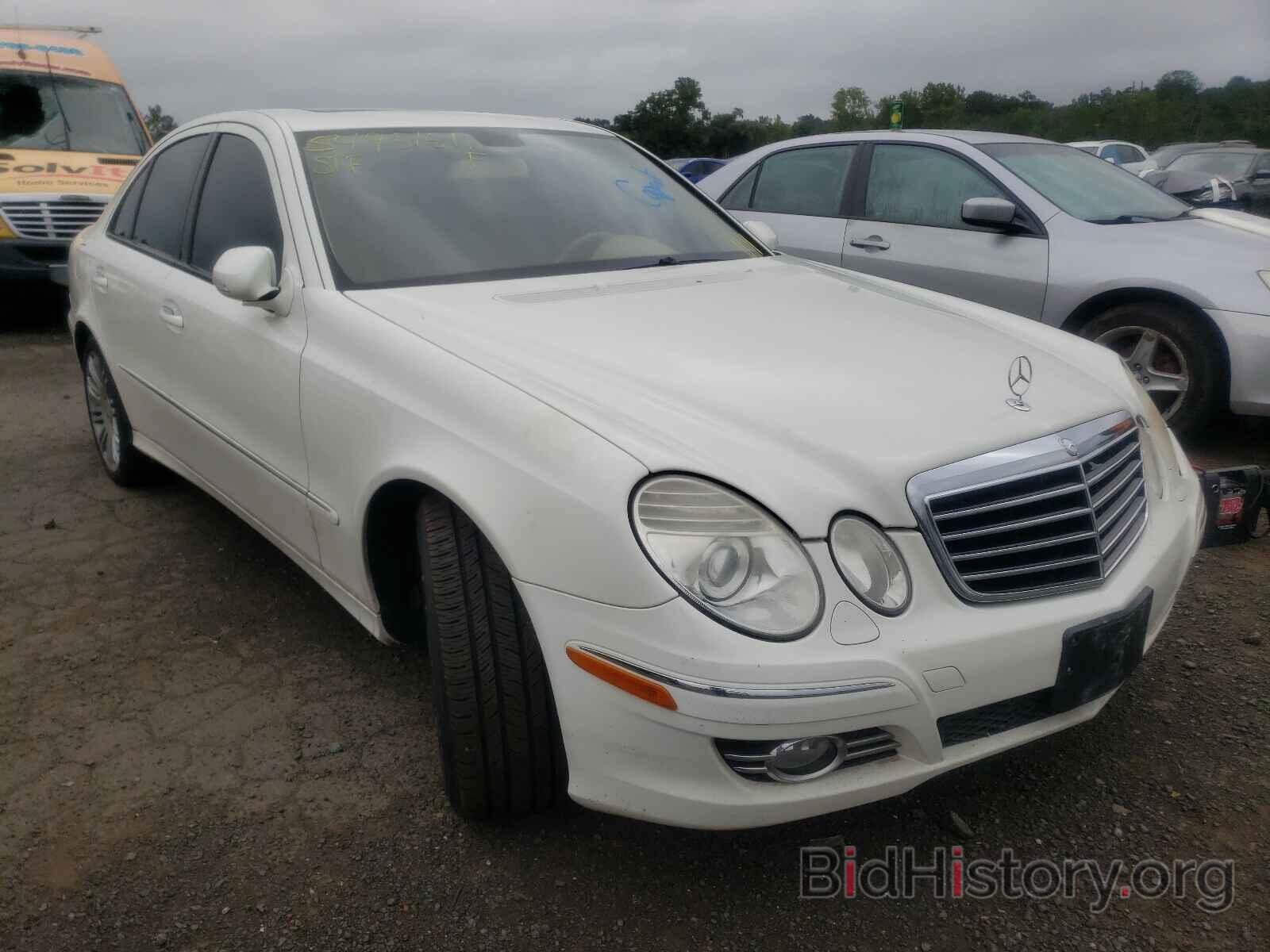 Photo WDBUF87X38B235346 - MERCEDES-BENZ E-CLASS 2008