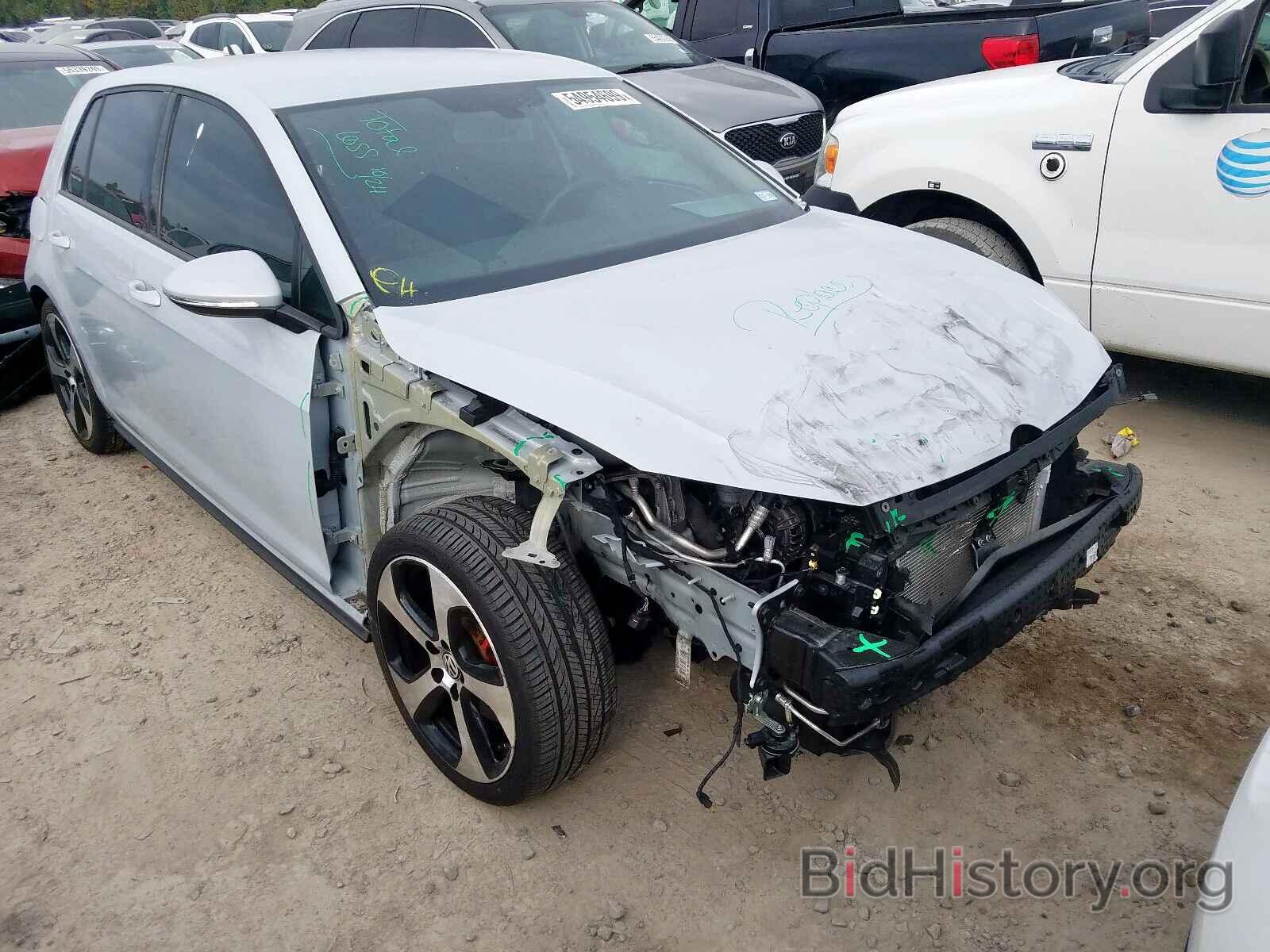 Photo 3VW547AU7JM280922 - VOLKSWAGEN GTI 2018