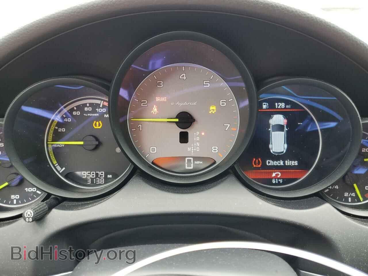 2017 PORSCHE CAYENNE - VIN: WP1AE2A23HLA70764 - Фото 9