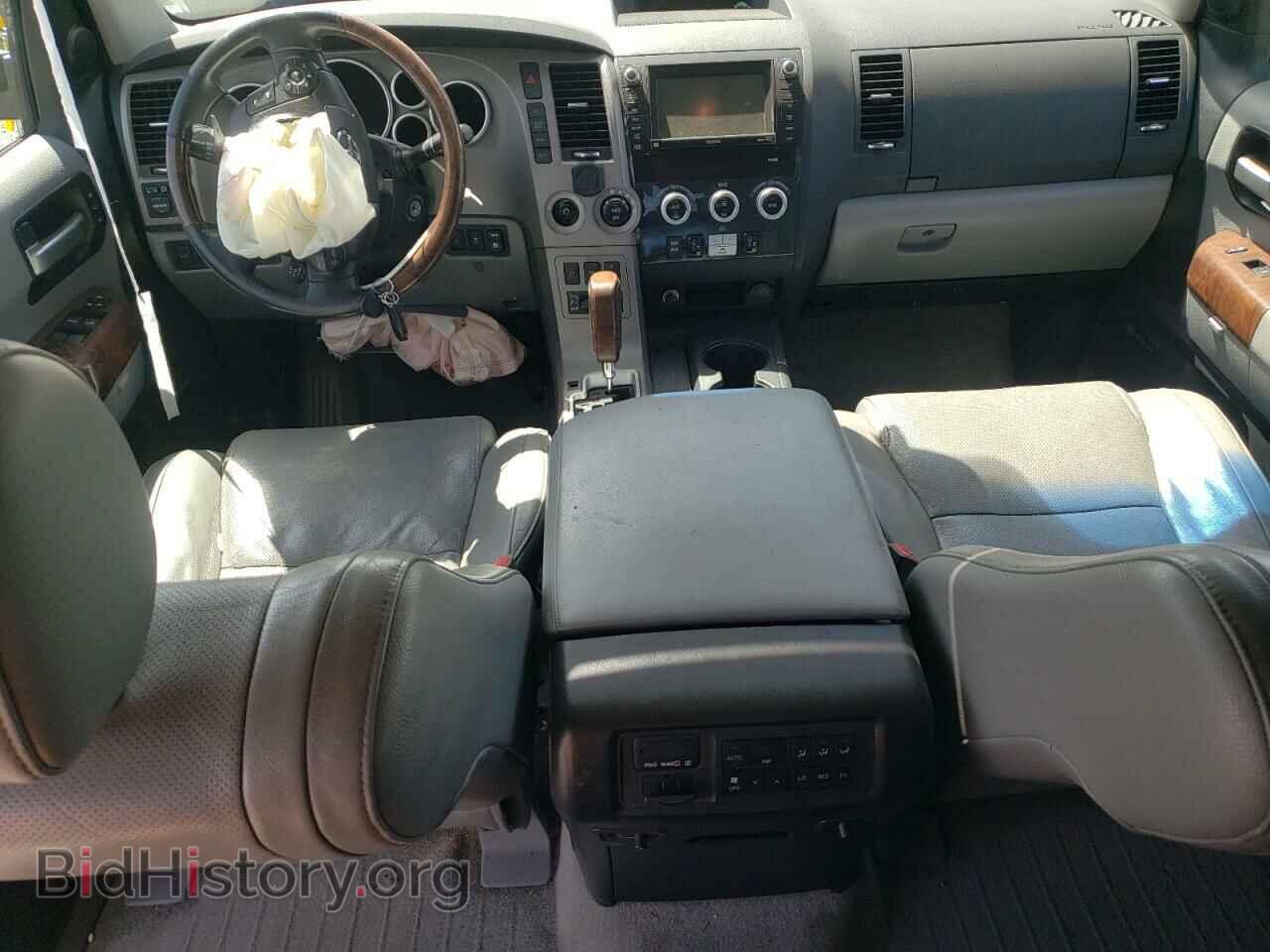 2010 TOYOTA SEQUOIA - VIN: 5TDDW5G17AS026606 - Фото 8