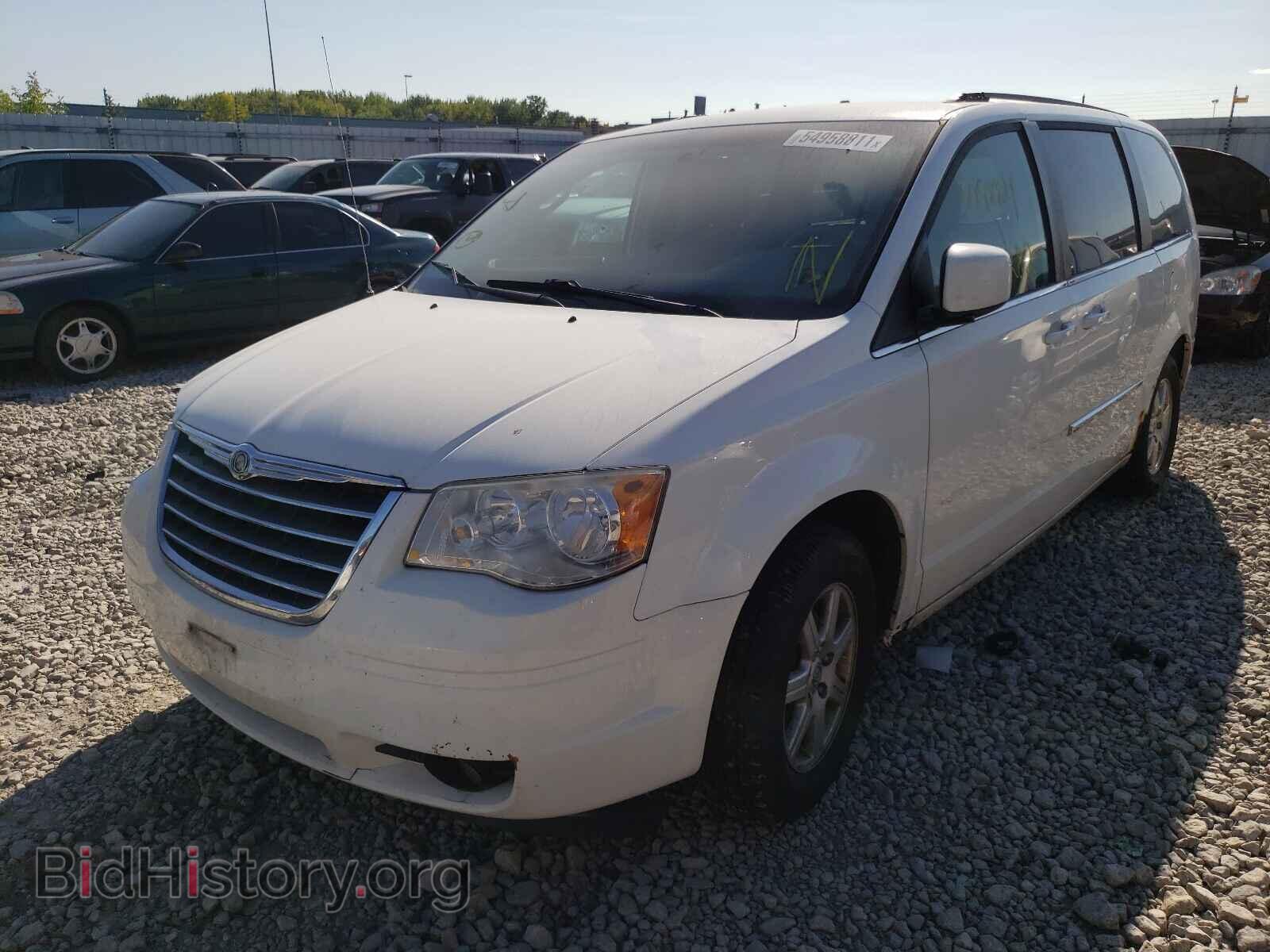 2010 CHRYSLER MINIVAN - VIN: 2A4RR5D10AR347794 - Photo 2