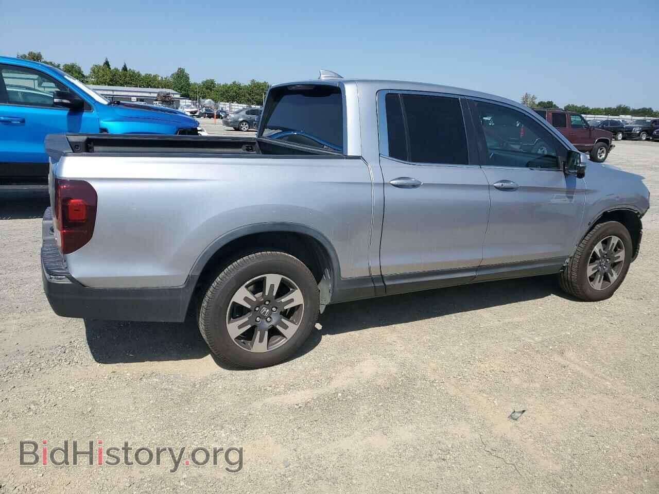 2017 HONDA RIDGELINE - VIN: 5FPYK3F62HB018031 - Фото 3