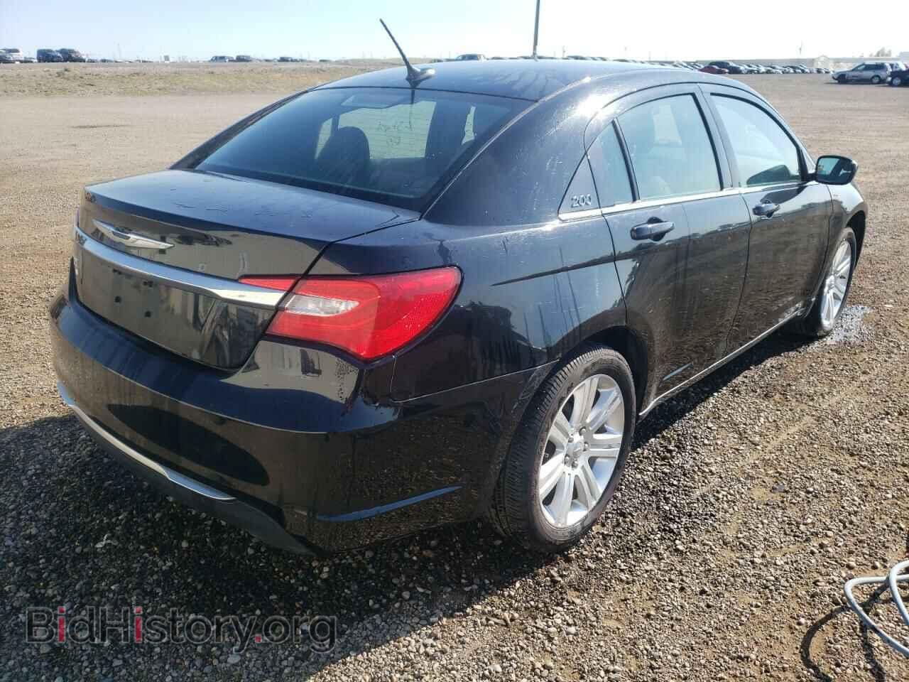2013 CHRYSLER 200 - VIN: 1C3CCBBB0DN633173 - Фото 4
