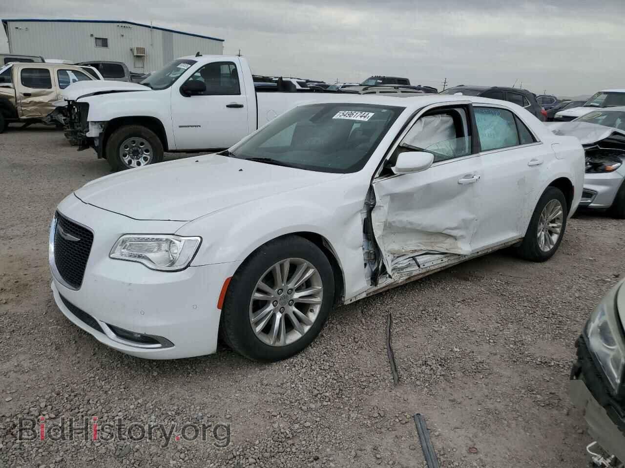 Фотография 2C3CCAAG5GH233985 - CHRYSLER 300 2016