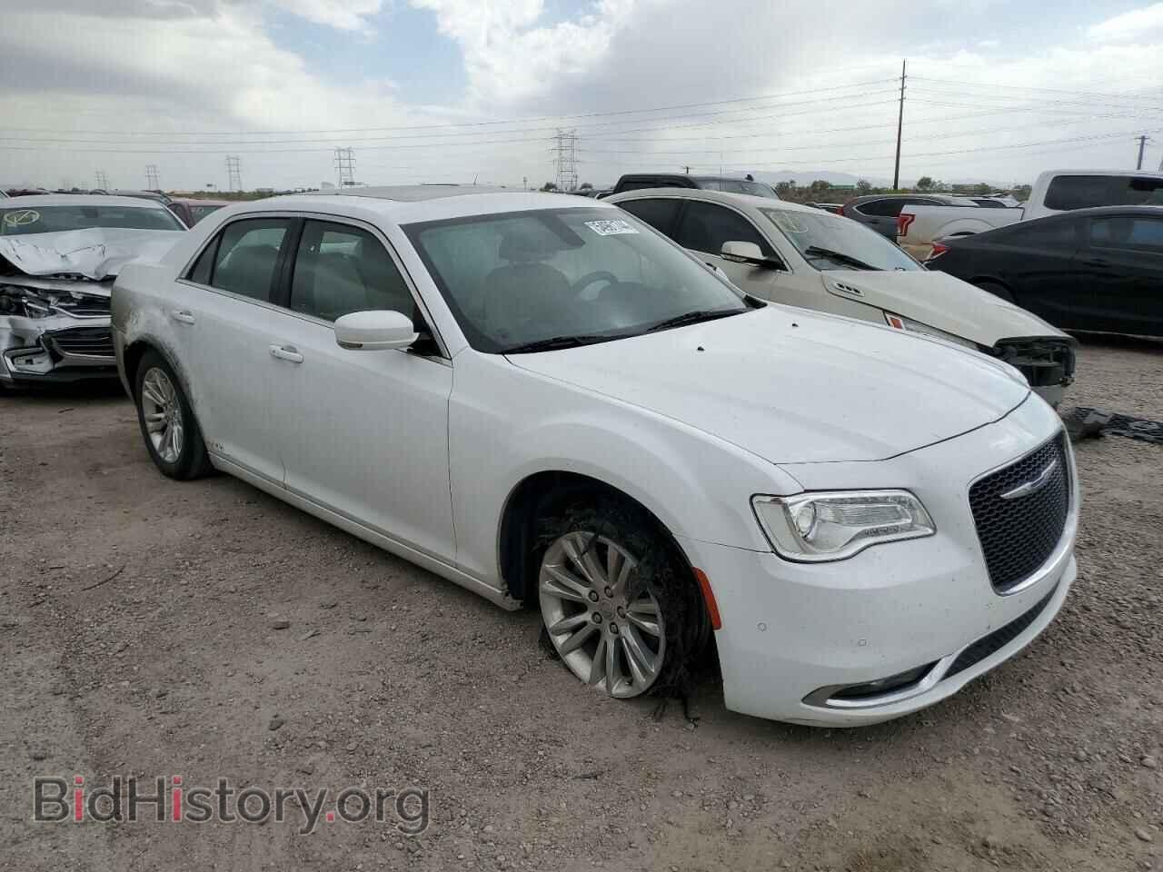 2016 CHRYSLER 300 - VIN: 2C3CCAAG5GH233985 - Фото 4