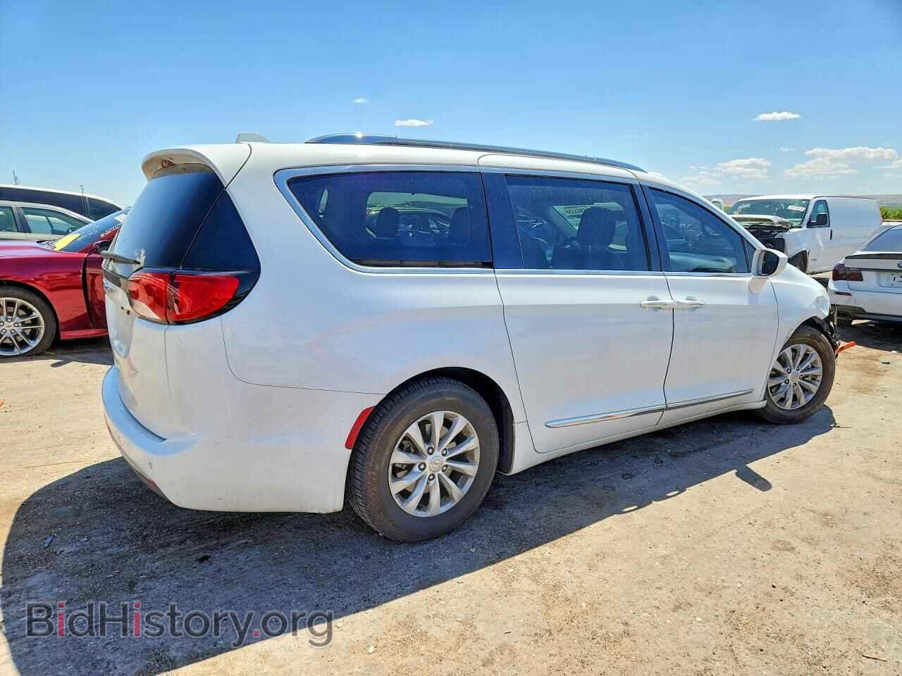 2018 CHRYSLER PACIFICA - VIN: 2C4RC1EGXJR149906 - Фото 3