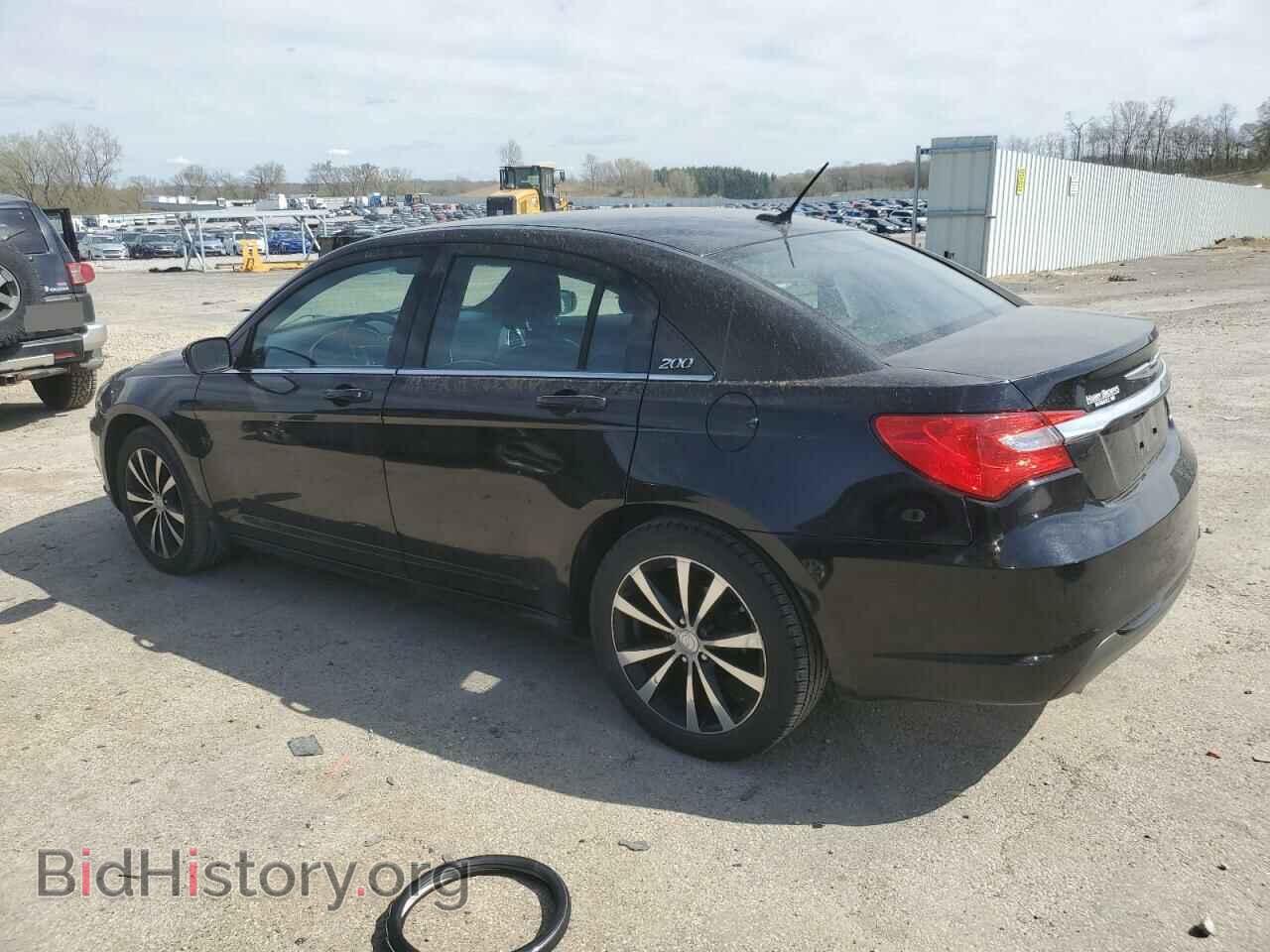 2013 CHRYSLER 200 - VIN: 1C3CCBCG0DN706374 - Фото 2