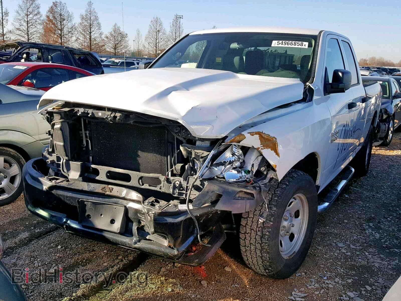 2013 RAM 1500 ST - VIN: 1C6RR7FP2DS526108 - Фото 2