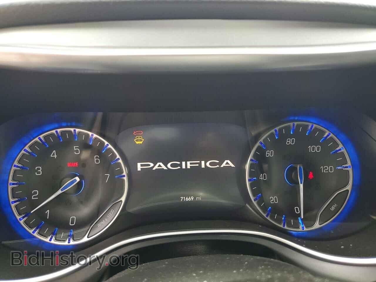 2019 CHRYSLER PACIFICA - VIN: 2C4RC1EG7KR588949 - Photo 9
