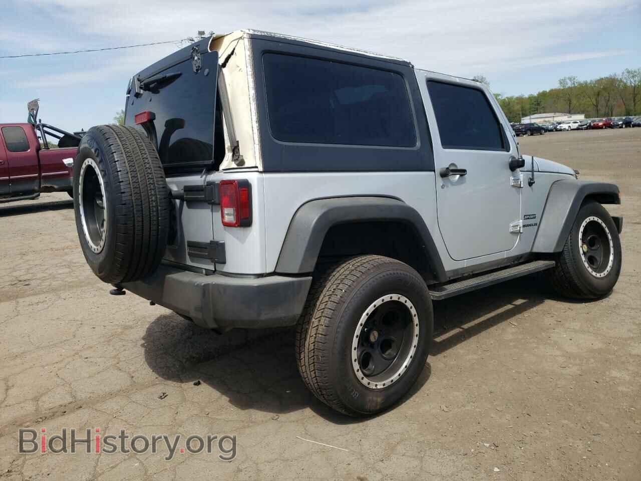2011 JEEP WRANGLER - VIN: 1J4AA2D13BL594207 - Фото 3