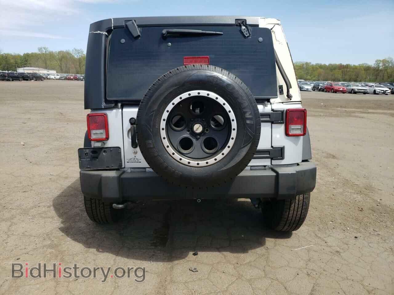 2011 JEEP WRANGLER - VIN: 1J4AA2D13BL594207 - Фото 6