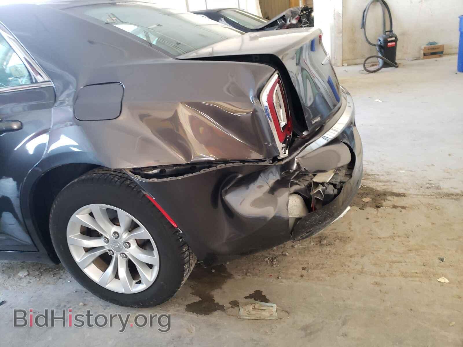2015 CHRYSLER 300 - VIN: 2C3CCAAG3FH859680 - Фото 9